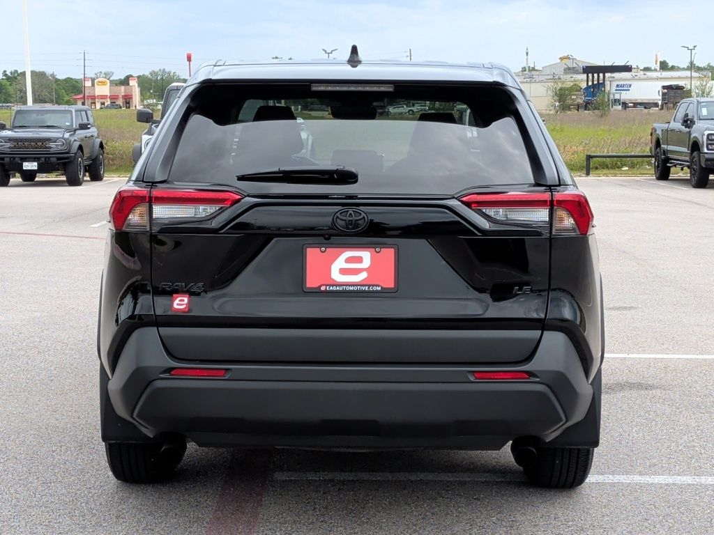 2025 Toyota RAV4 LE - 6
