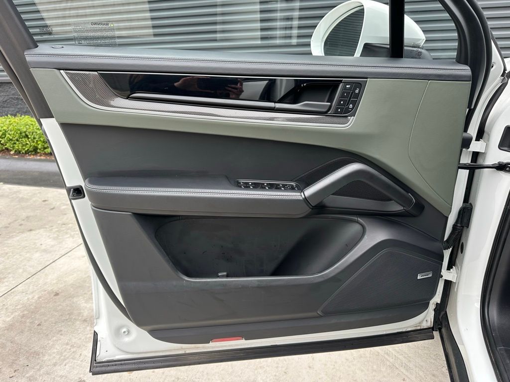 Thumbnail: 2025 Porsche Cayenne - 20