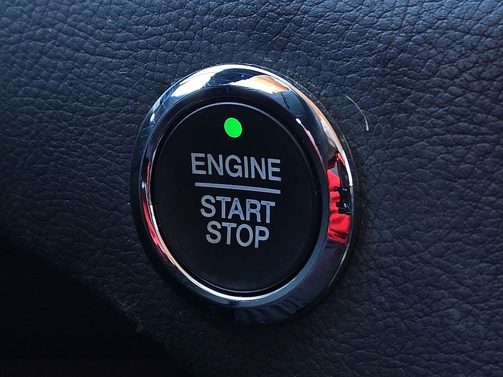 Used 2022 Ford Edge For Sale in Farmington, AR