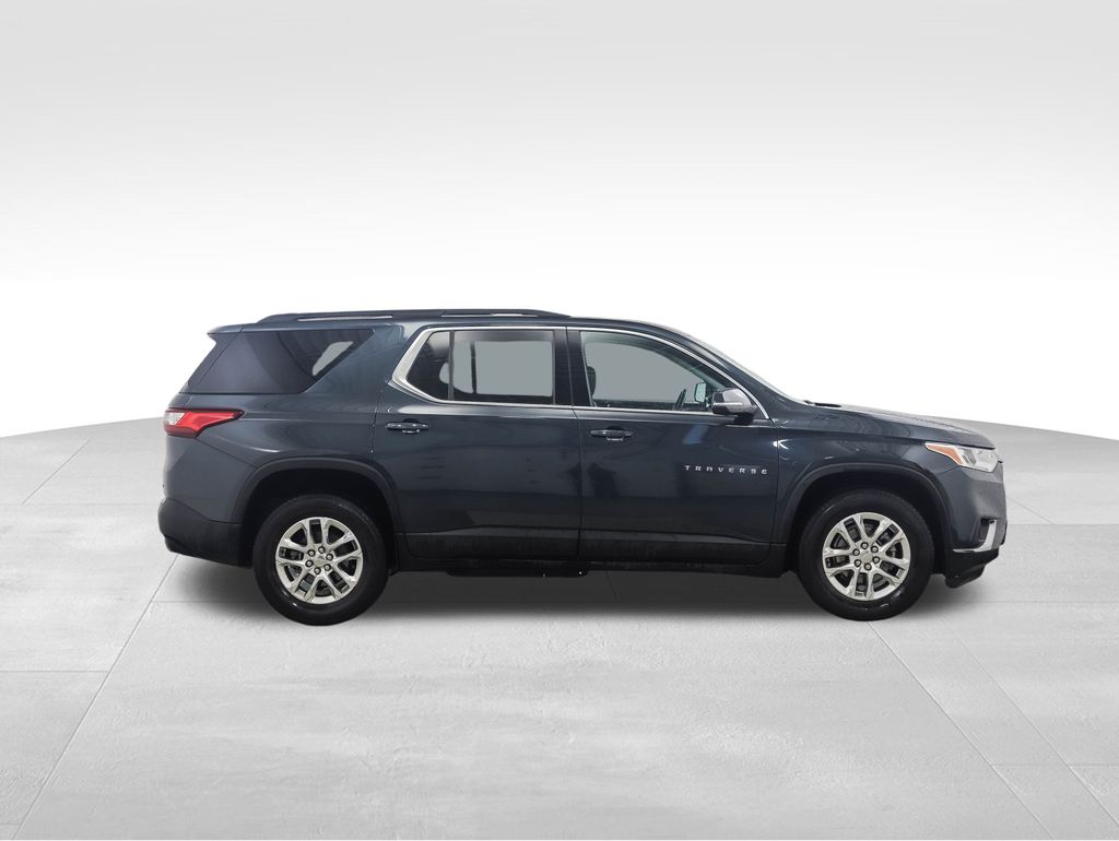 Thumbnail: 2021 Chevrolet Traverse - 6