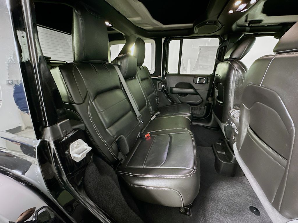 Thumbnail: 2020 Jeep Wrangler - 27