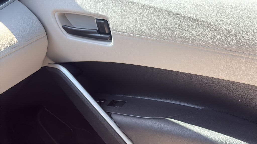 Certified Used 2024  Toyota LE image 16