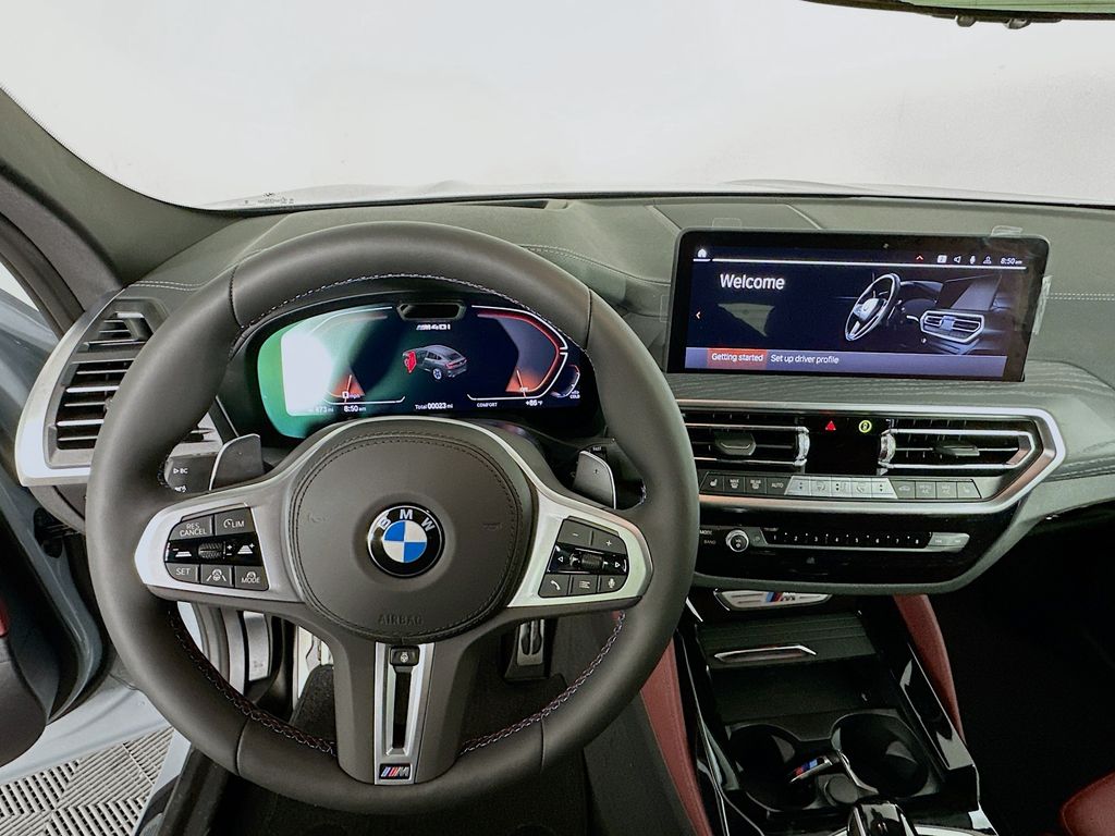 Thumbnail: 2025 BMW X4 - 10