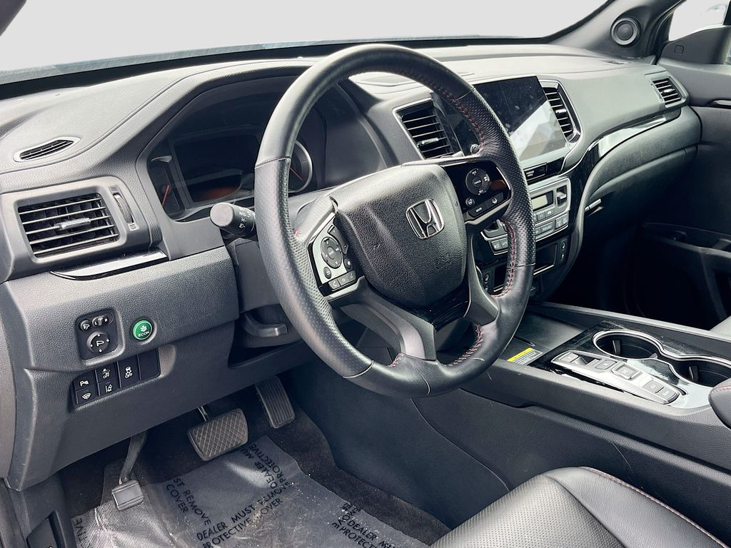 2024 Honda Passport Black Edition Gray at AutoSavvy Houston Southwest
