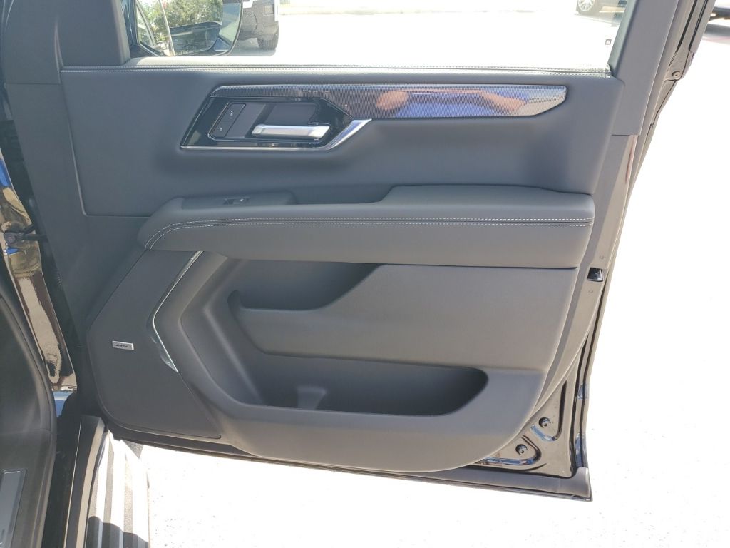 New Car 2025 Gmc Yukon  Elevation For Sale In Austin, Texas