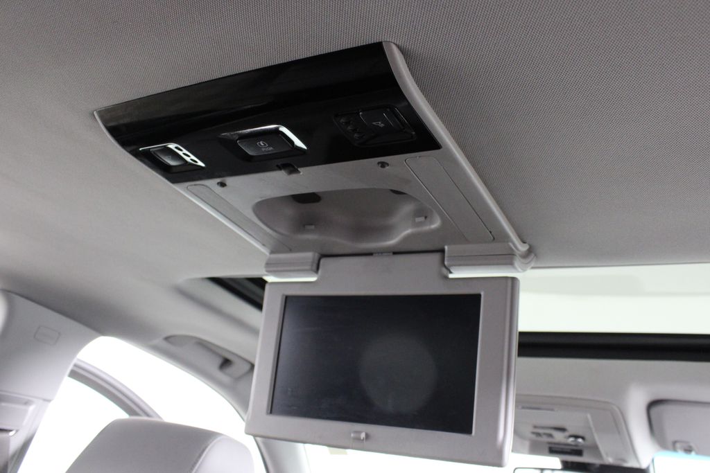 Used 2015 Chevrolet Suburban for sale in 