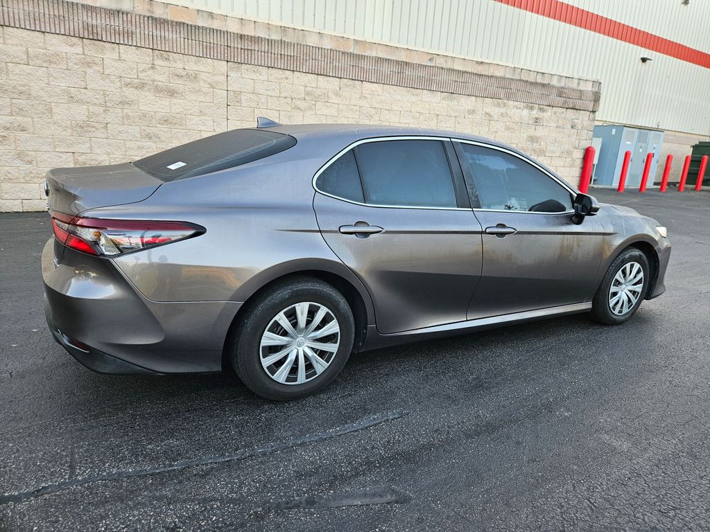 2022 Toyota Camry LE 6