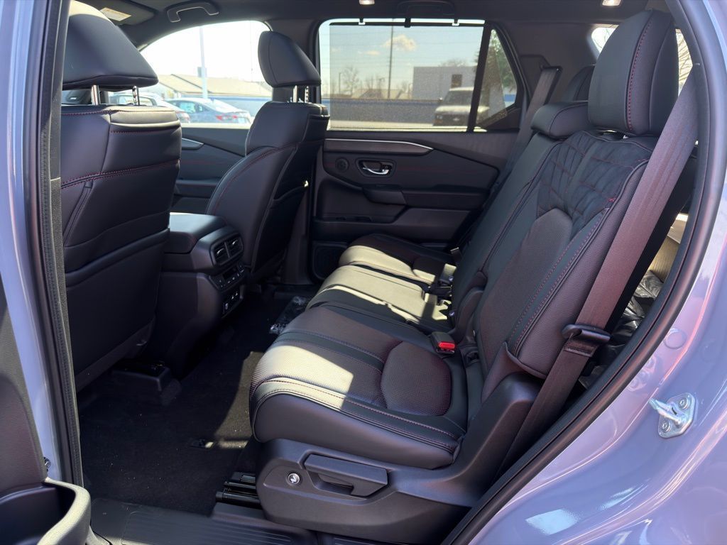 Thumbnail: 2026 Honda Pilot - 19