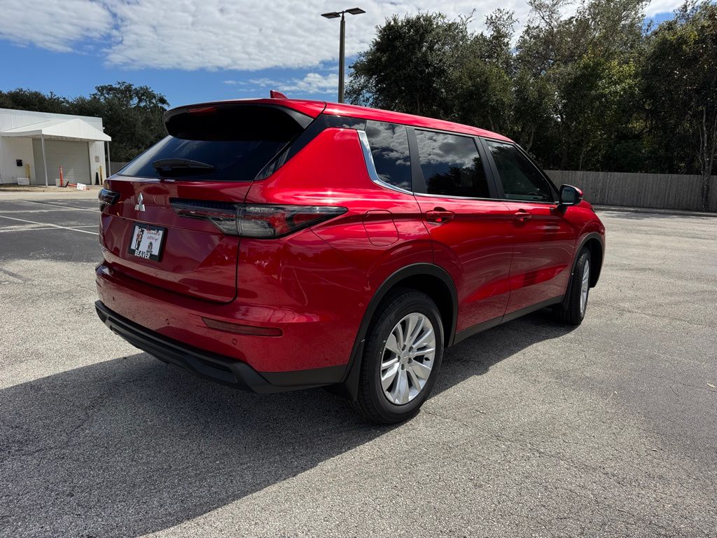 New 2025 Mitsubishi Outlander SUV