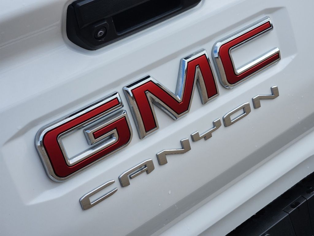 2023 GMC Canyon AT4 13