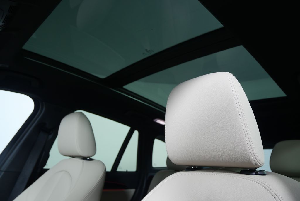 2021 BMW X1 sDrive28i 12