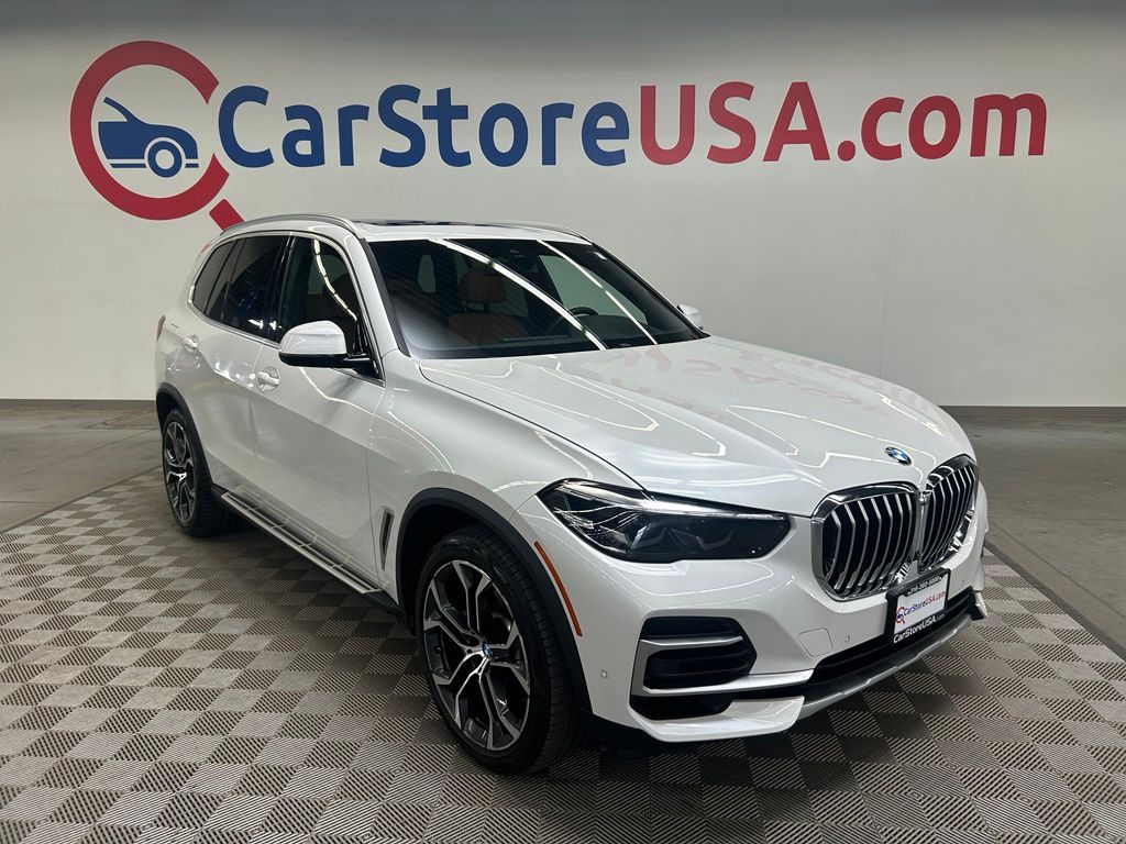 Mineral White Metallic 2022 BMW X5 xDrive40i AWD SUV / Crossover All-Wheel Drive 8-Speed Automatic