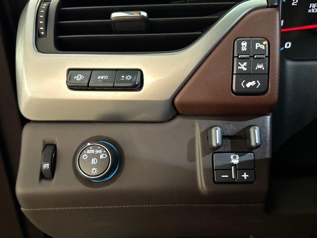 Used 2016 Gray Chevrolet LTZ image 21