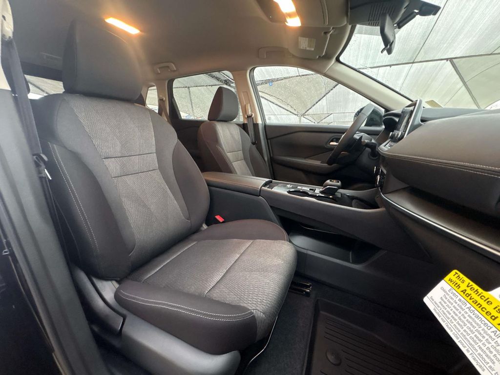 2026 Nissan Rogue - Image 22