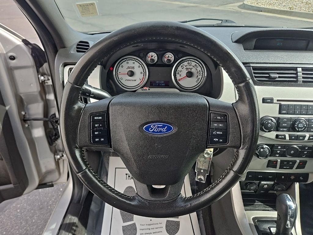 Used 2009  Ford SEL image 17