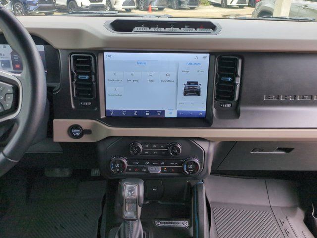 Used 2023 Blue Ford Wildtrak image 13