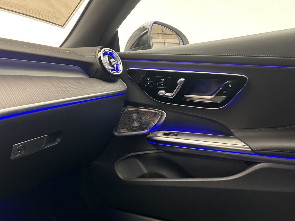 Thumbnail: 2026 Mercedes-Benz CLE - 20