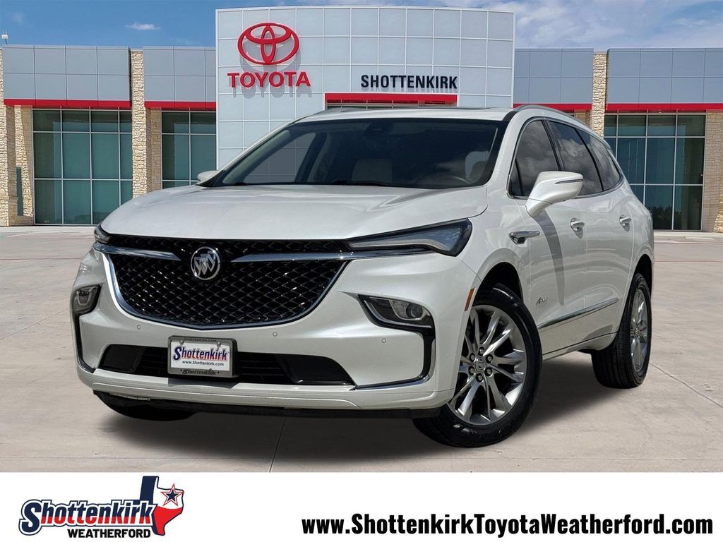 2023 Buick Enclave Avenir's photo