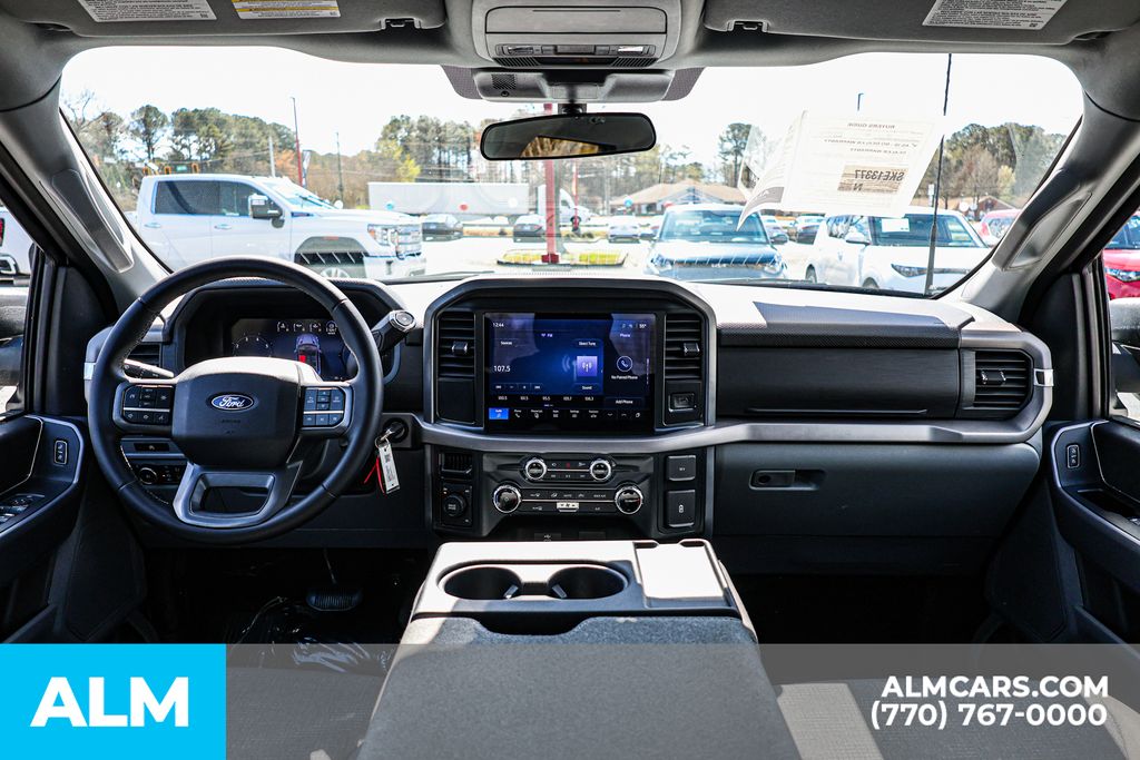 Used 2025 Silver Ford XLT image 29