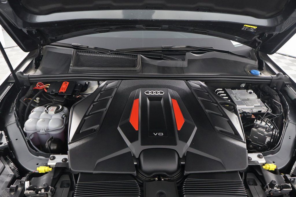 Thumbnail: 2025 Audi SQ7 - 15