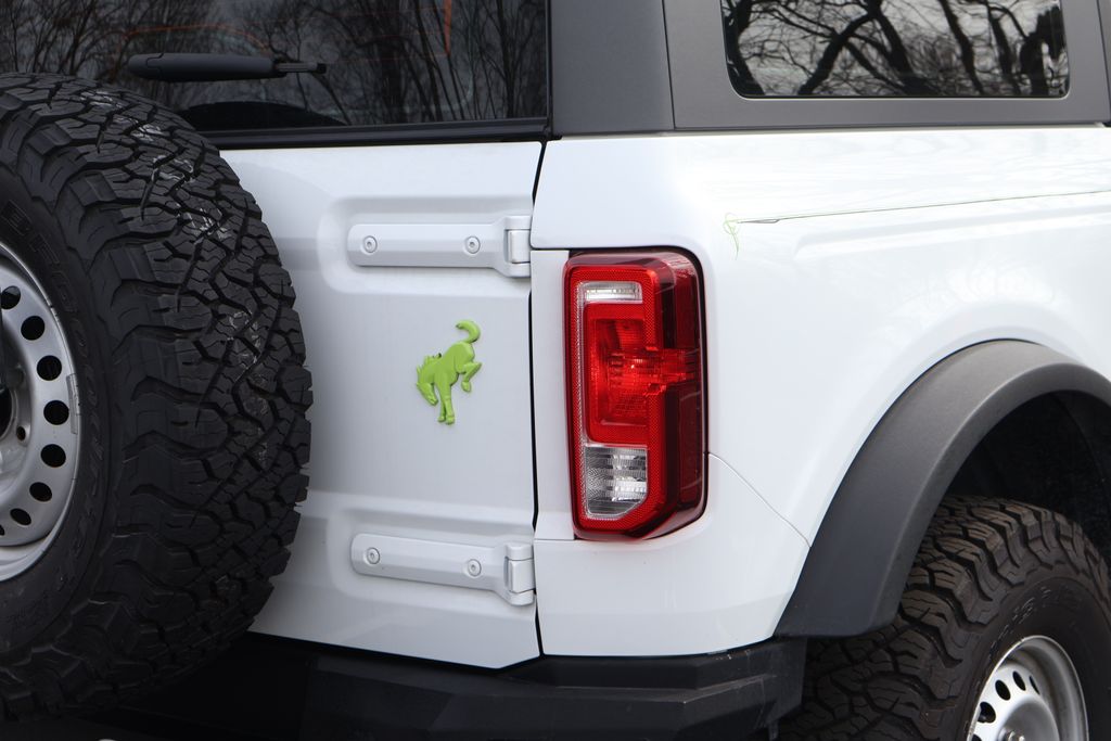 Thumbnail: 2022 Ford Bronco - 7