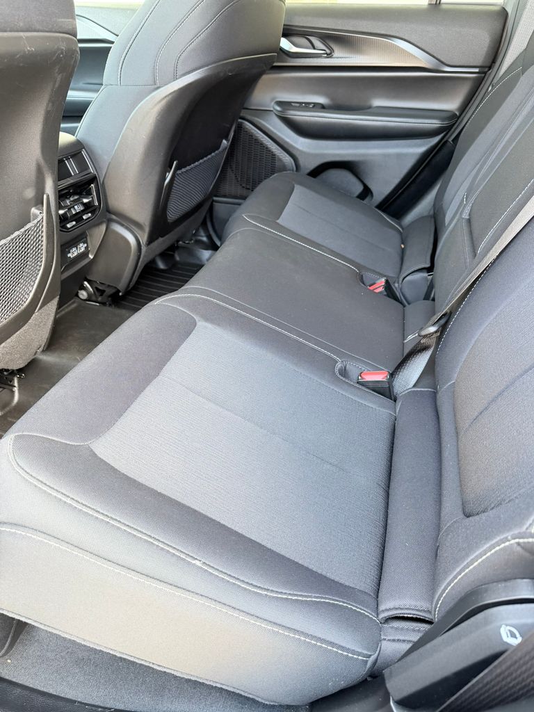Used 2023 Jeep Grand Cherokee SUV