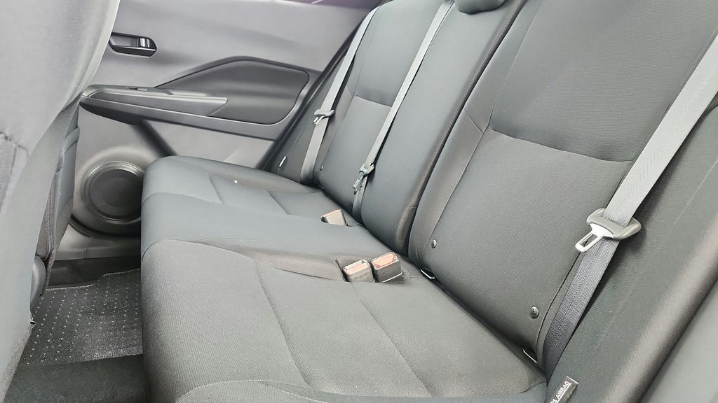 2025 Nissan Kicks Play