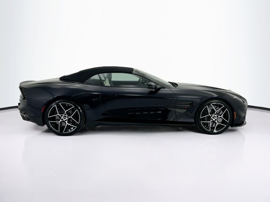 Thumbnail: 2026 Aston Martin Vanquish - 12