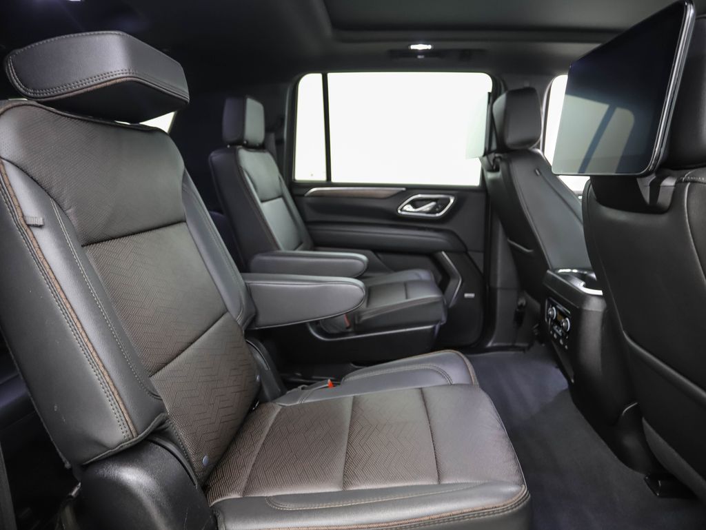 Thumbnail: 2024 Chevrolet Suburban - 27