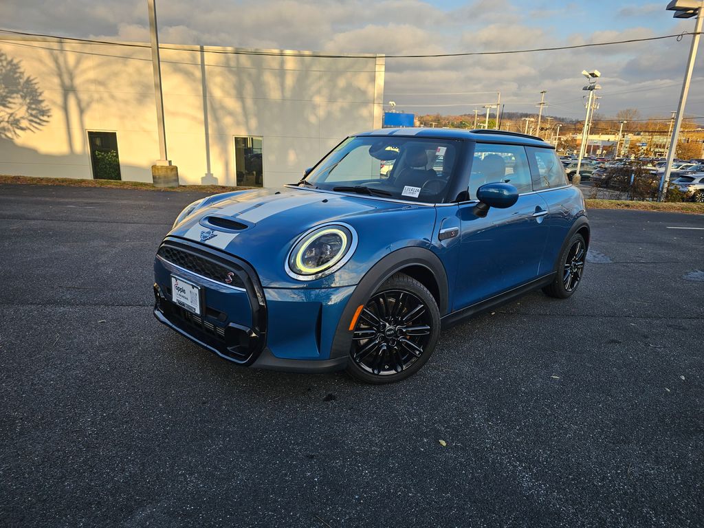 2023 MINI 3 Door S