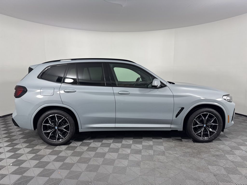 Thumbnail: 2023 BMW X3 - 4