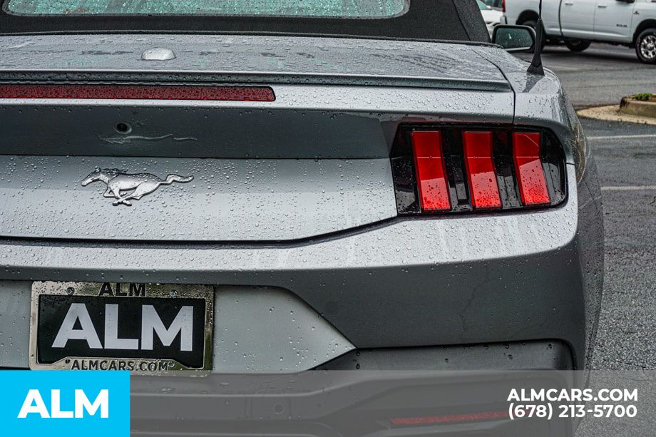 Used 2025 Silver Ford EcoBoost Premium image 13