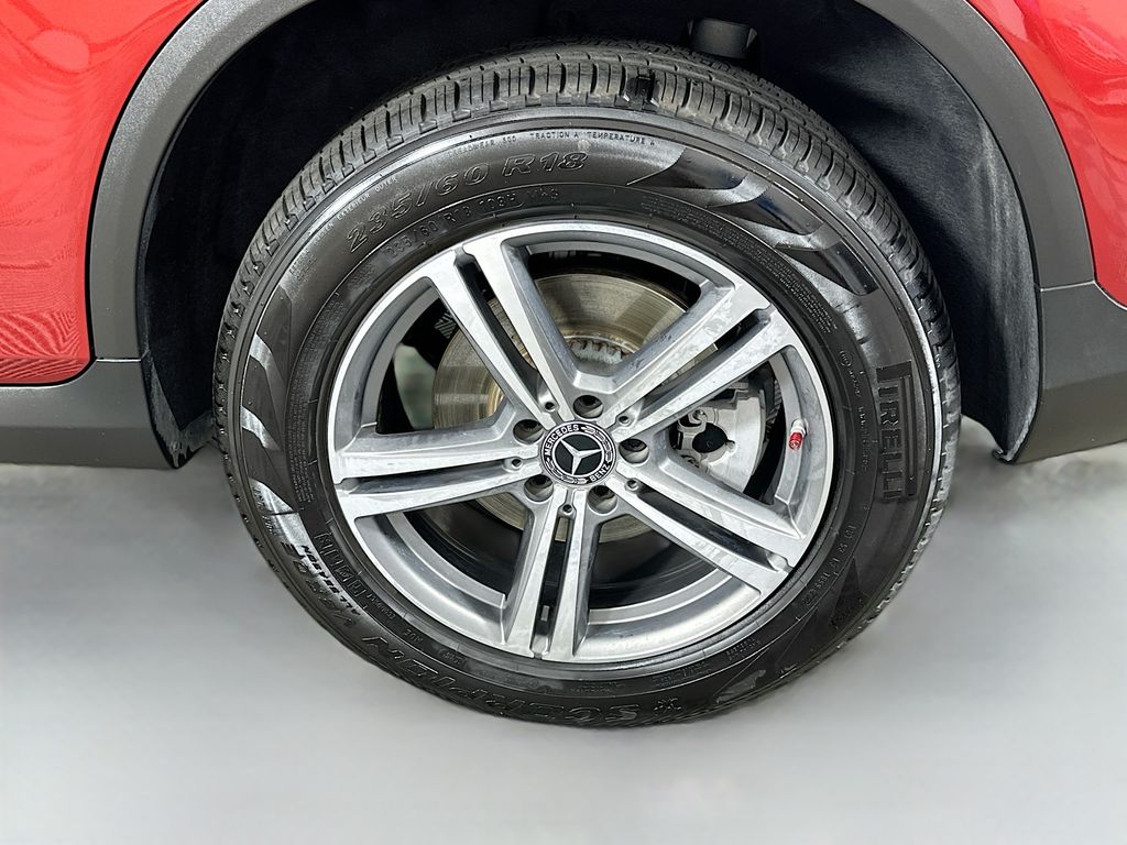 Thumbnail: 2020 Mercedes-Benz GLC - 30