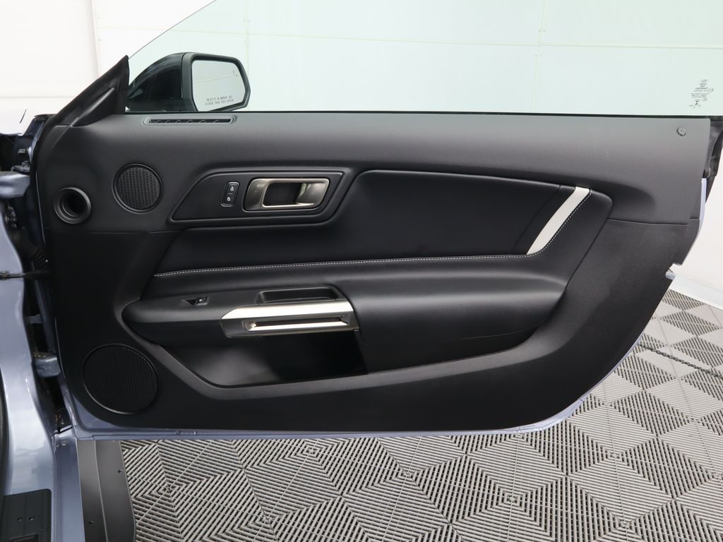 Thumbnail: 2022 Ford Mustang - 25