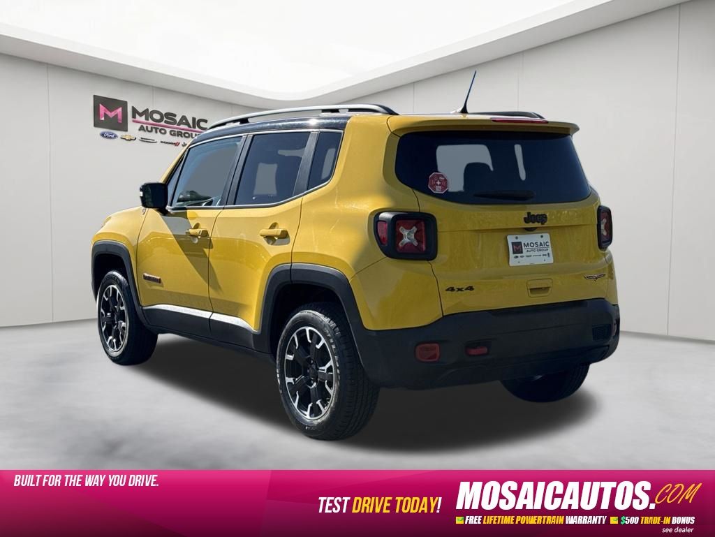 View vehicle photo 5