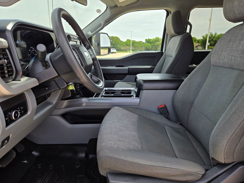 Used 2024 Ford F-250SD Truck