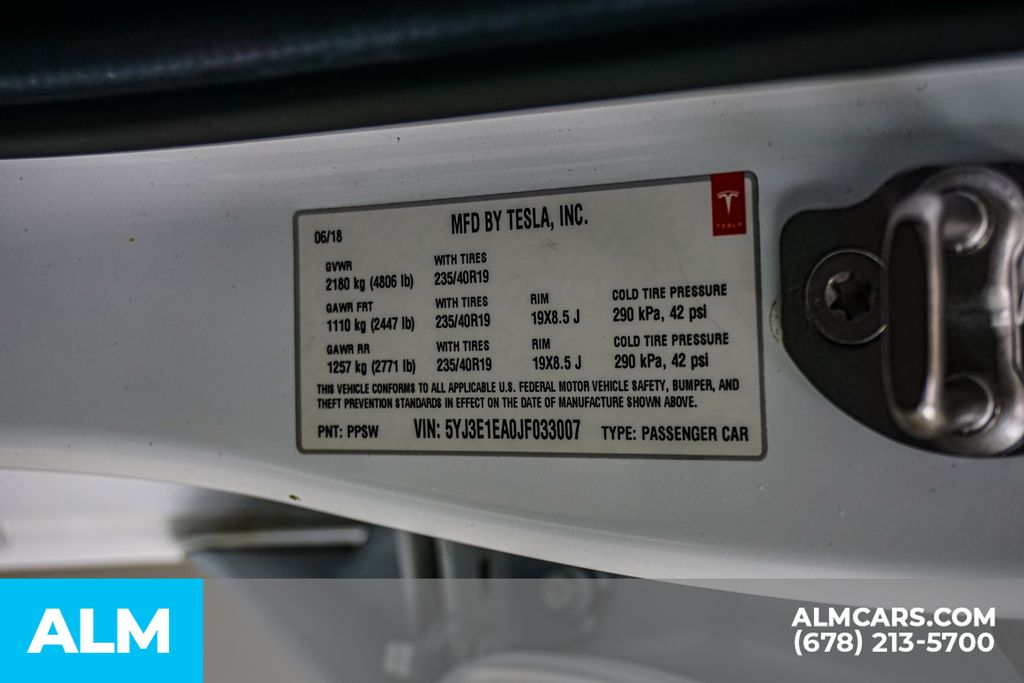 Used 2018  Tesla Long Range image 58