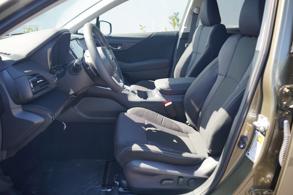 Thumbnail: 2025 Subaru Outback - 6