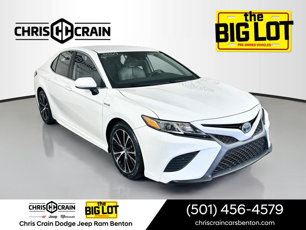 2018 Toyota Camry Hybrid SE FWD