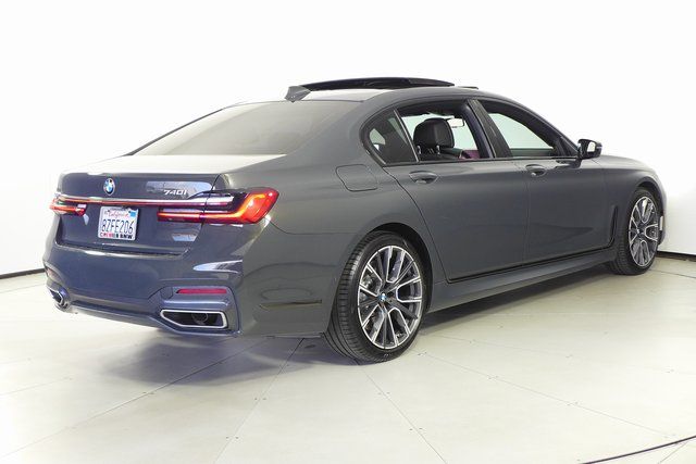 2022 BMW 7 Series 740i 7