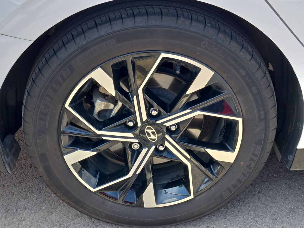 Used 2024 Hyundai Sonata SEL For Sale in Farmington, AR