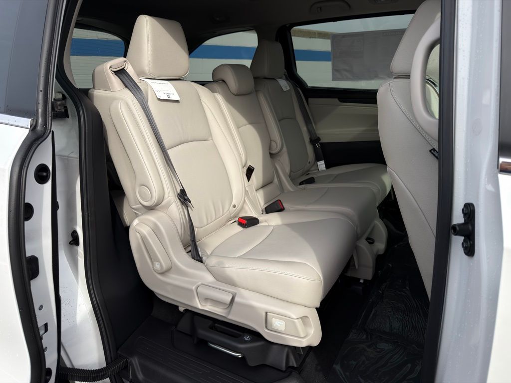 Thumbnail: 2026 Honda Odyssey - 24