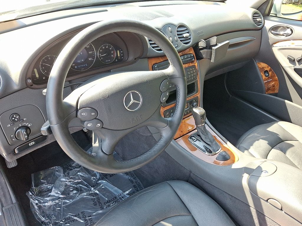 Thumbnail: 2004 Mercedes-Benz CLK - 11