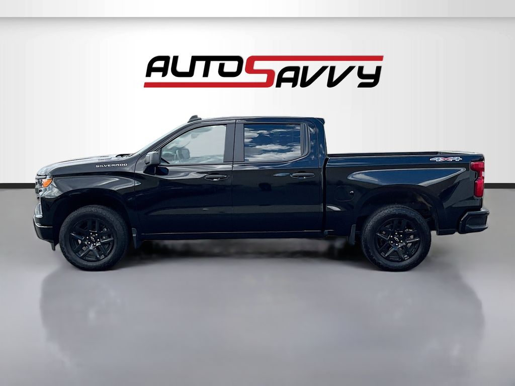 Used 2025 Black Chevrolet Custom image 4