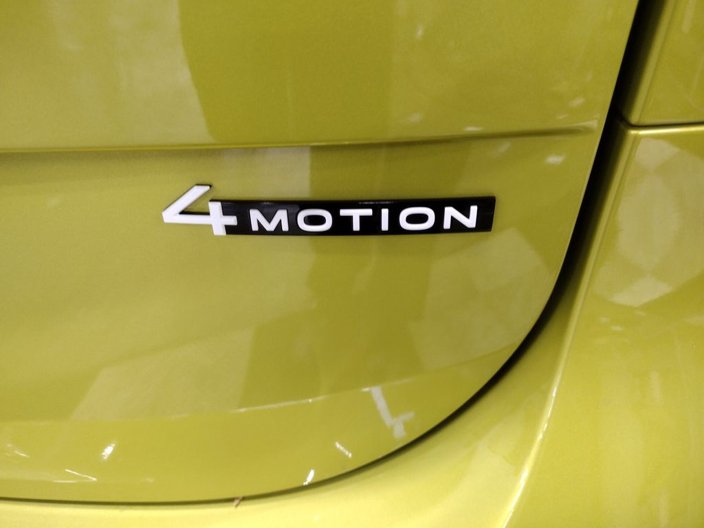 2025 Volkswagen ID. Buzz 1ST EDITION (TWO-TONE)
