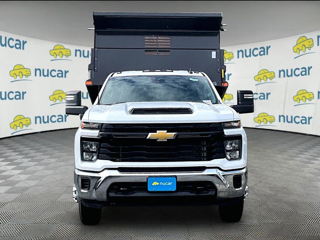 2026 Chevrolet Silverado 3500HD — photo 3