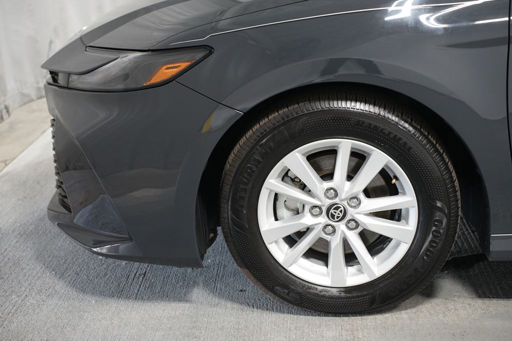 Thumbnail: 2025 Toyota Camry - 5