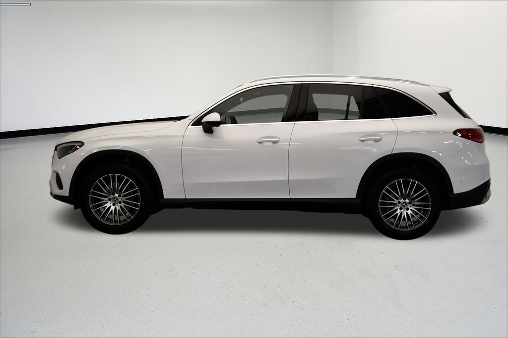 Thumbnail: 2026 Mercedes-Benz GLC - 2