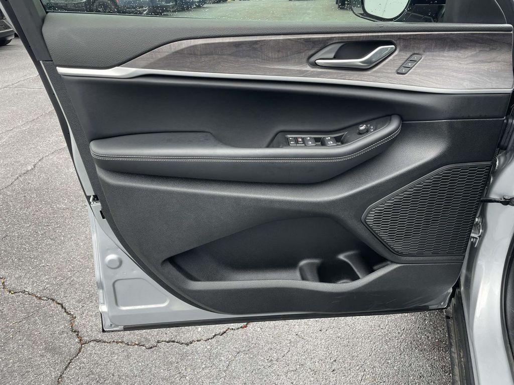 2025 Jeep Grand Cherokee L Limited - Photo 24