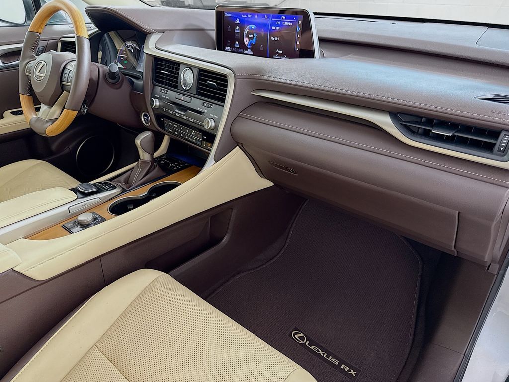 Thumbnail: 2016 Lexus RX - 31